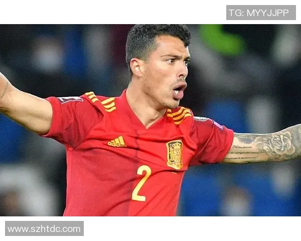 球星在足球场上偷吃零食事件曝光 网友热议球员赛中偷吃行为 球星在足球场上偷吃零食事件曝光 网友热议球员赛中偷吃行为